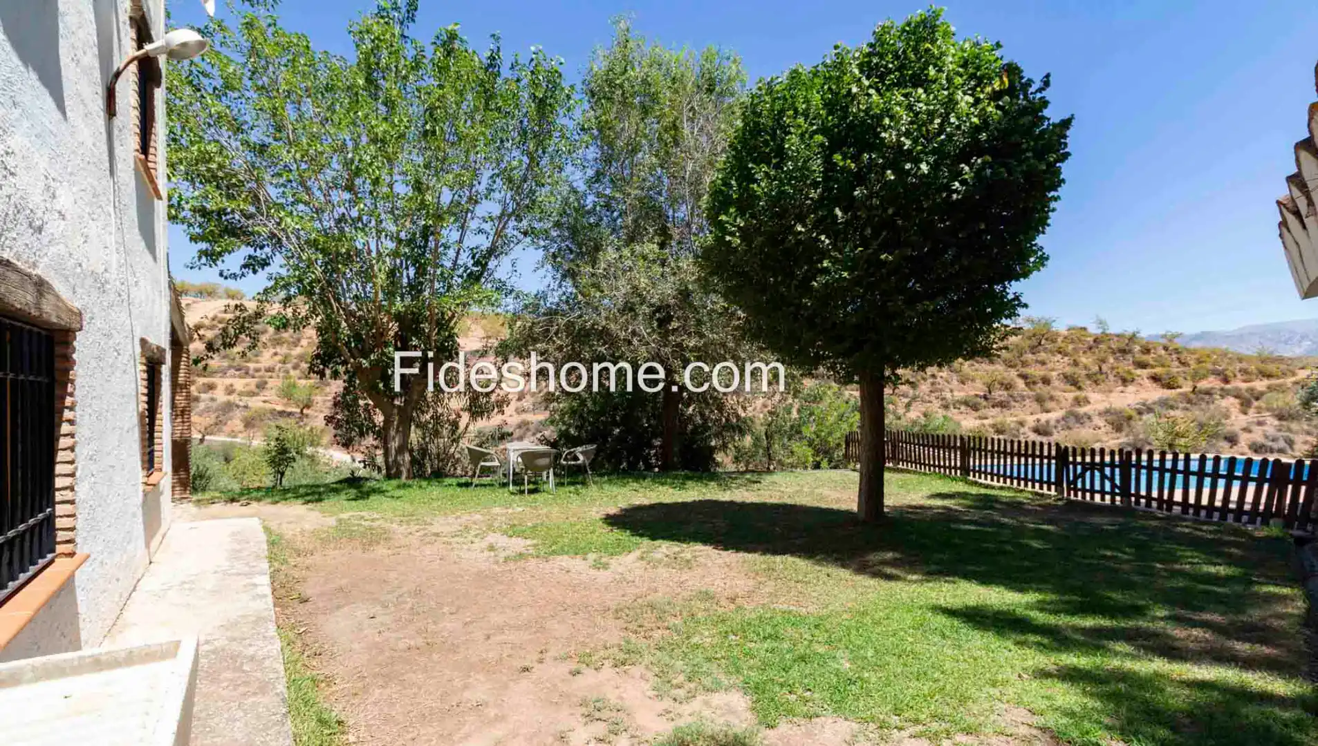 Finca rústica en venda en Villamena amb Jardí privat, Piscina i Moblat