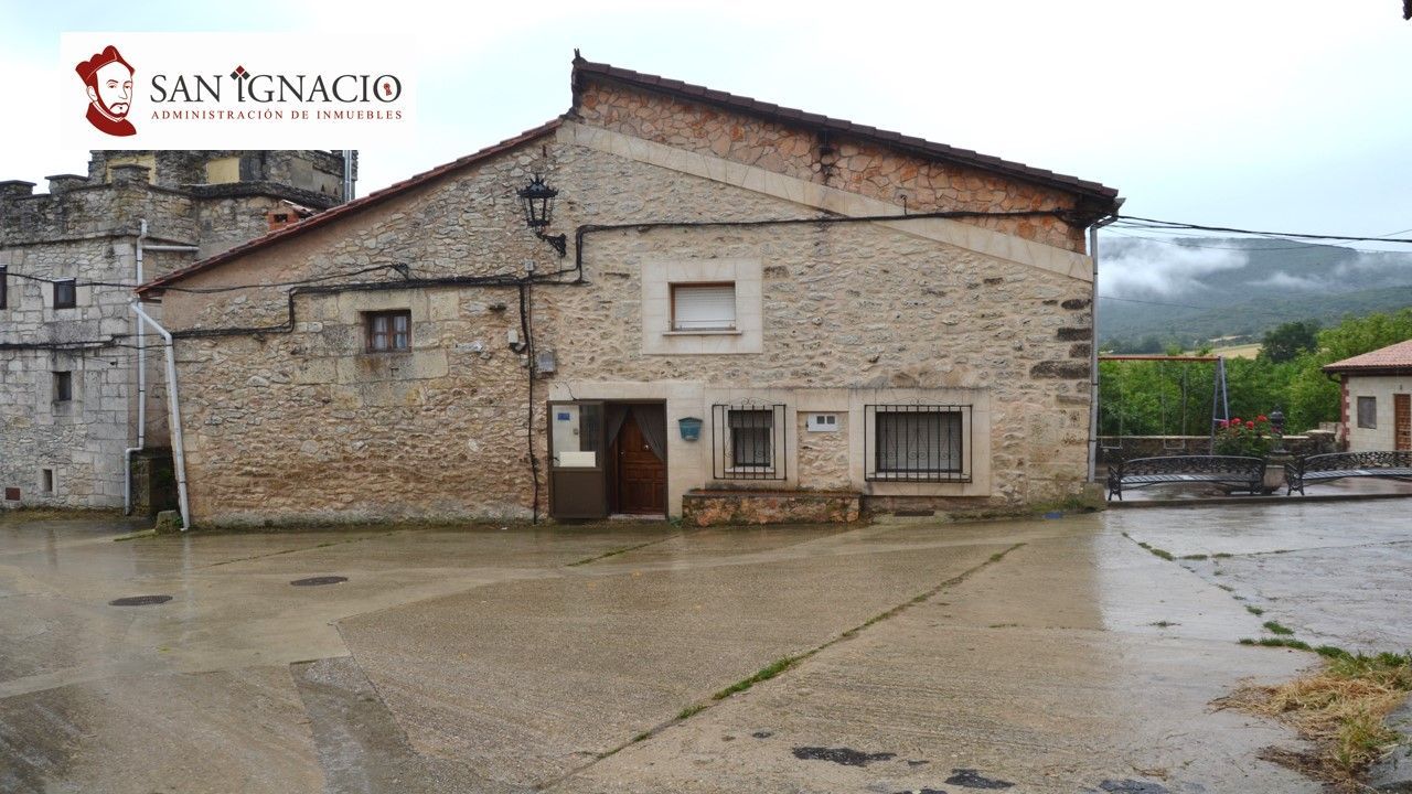 Vista exterior de Casa o xalet en venda en Merindad de Valdivielso amb Calefacció