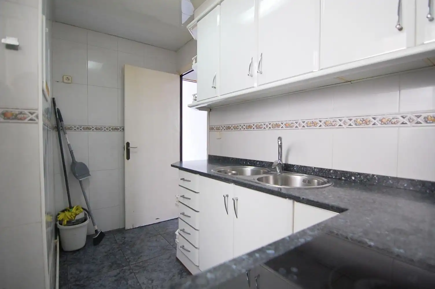 Cocina de Ático en venta en Santa Coloma de Gramenet con Aire acondicionado, Calefacción y Terraza