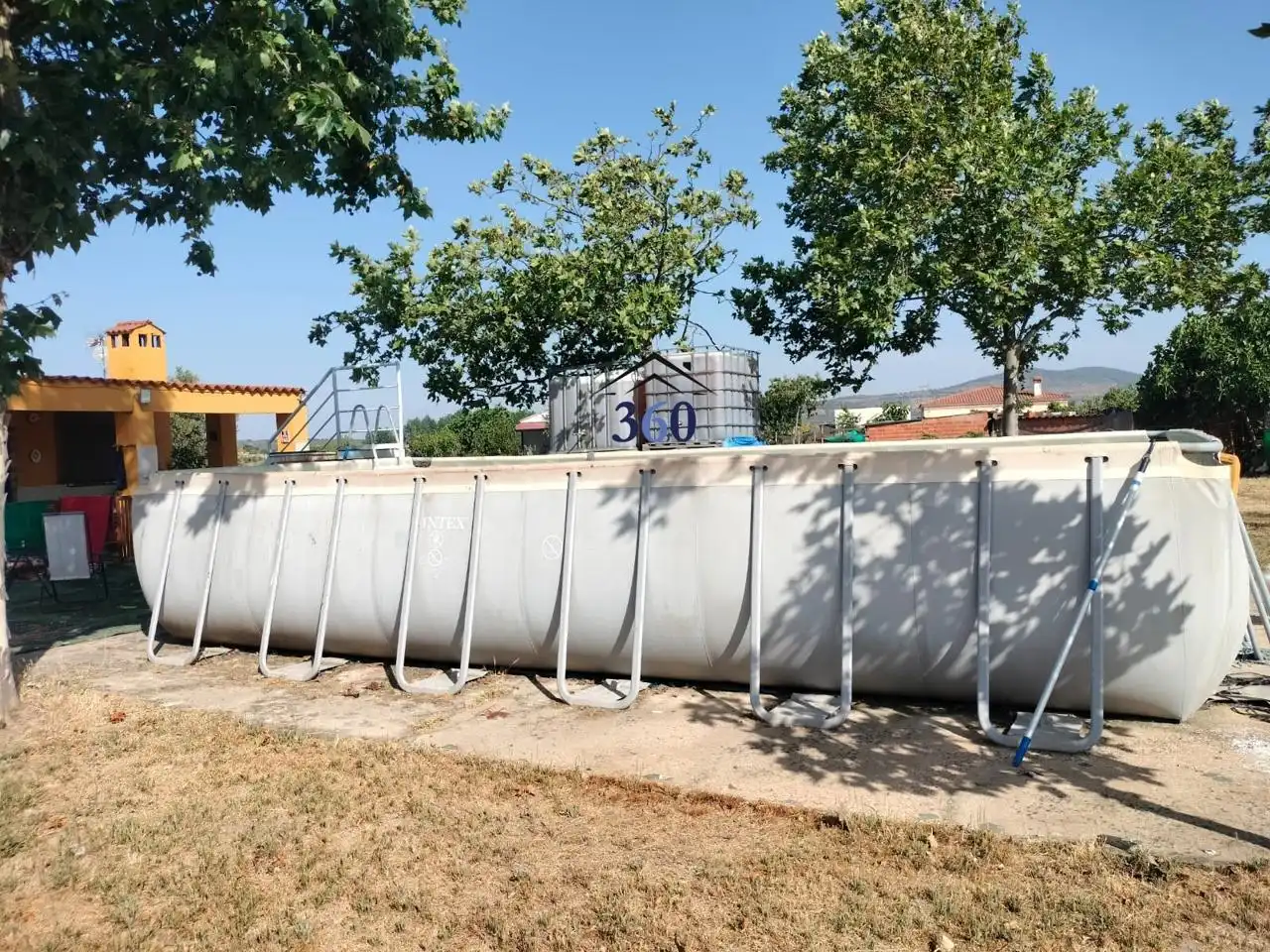 Piscina de Finca rústica en venta en Alcuéscar