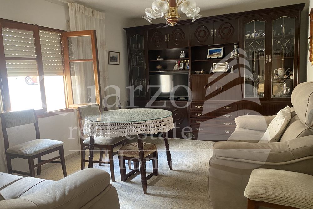 Sala d'estar de Finca rústica en venda en Escobar de Polendos amb Calefacció, Traster i Moblat