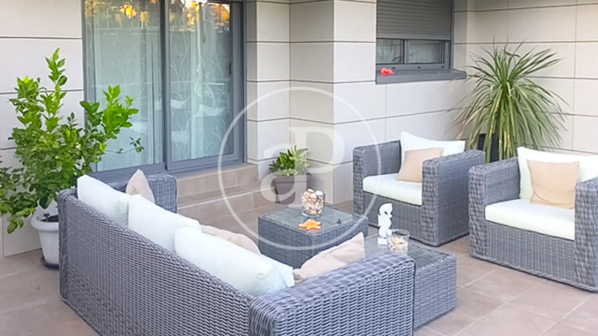 Terrace of Flat for sale in  Madrid Capital  with Air Conditioner, Heating and Private garden