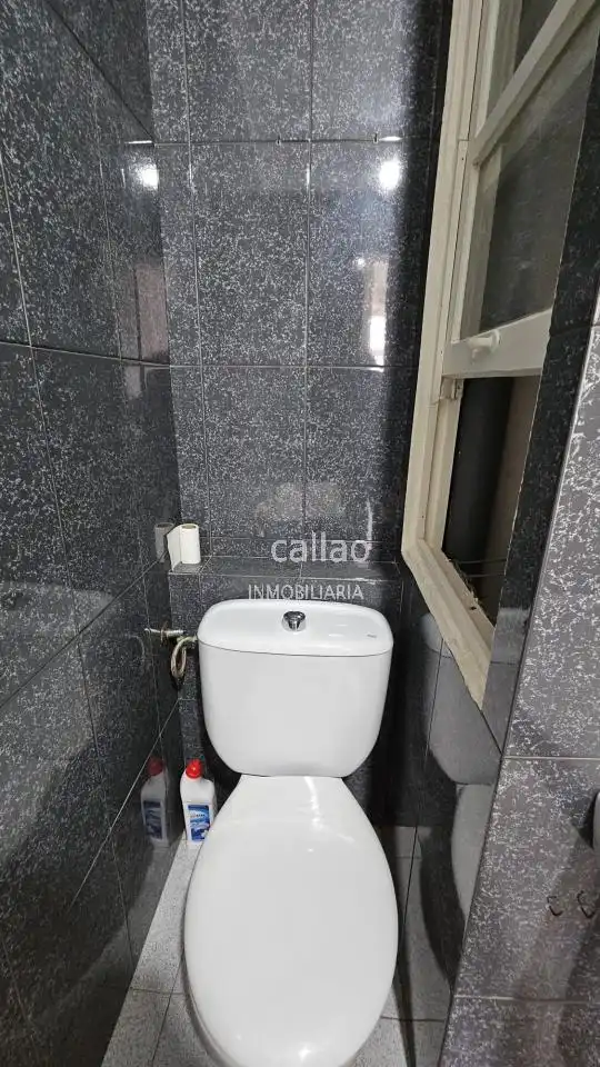Badezimmer von Wohnungen zum Verkauf in Ferrol