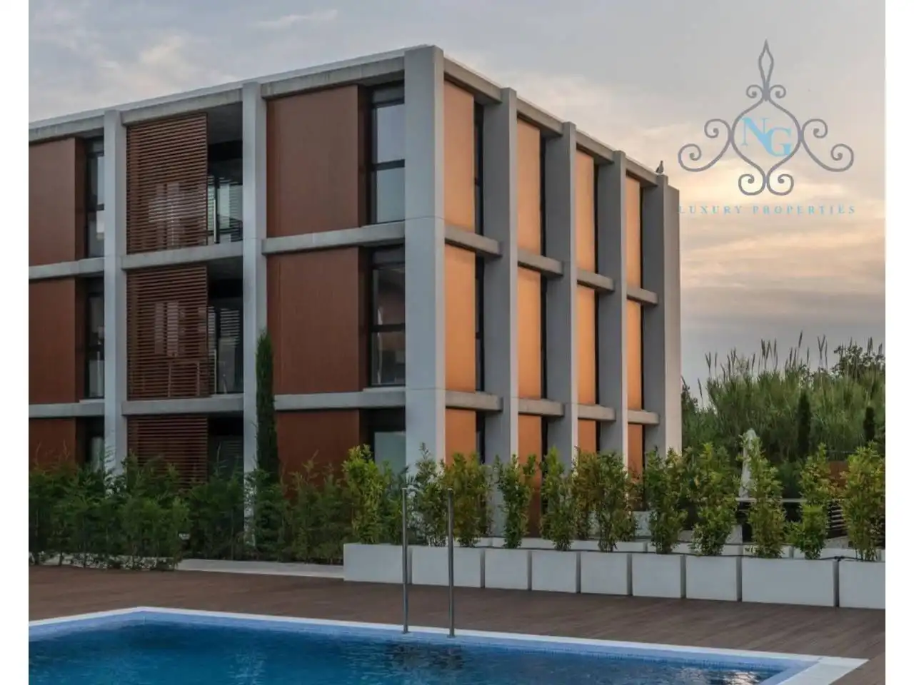 Piso con terraza en venta en Calle Berlín, imagen 3