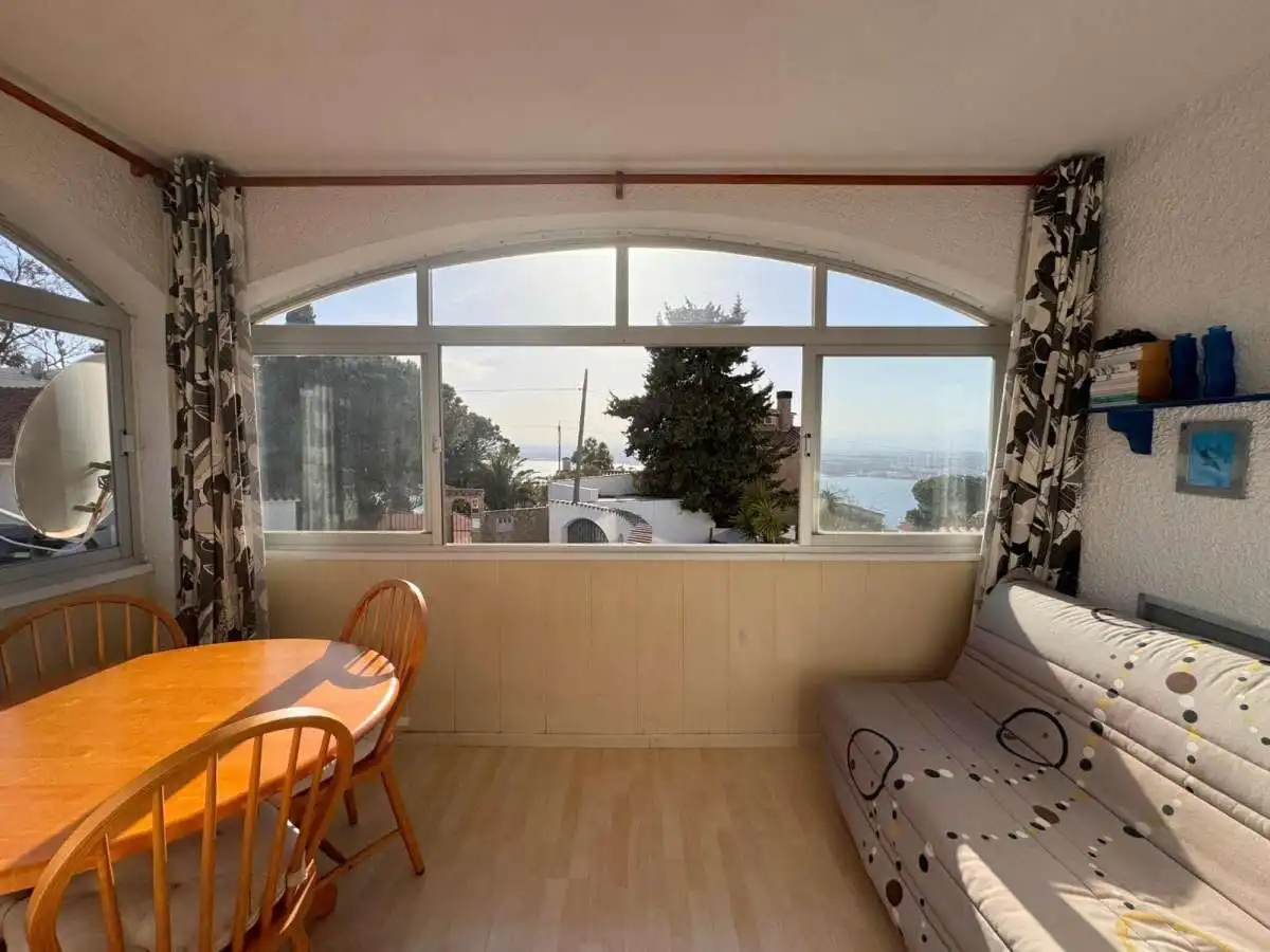 Terraza de Piso en venta en Roses con Piscina comunitaria