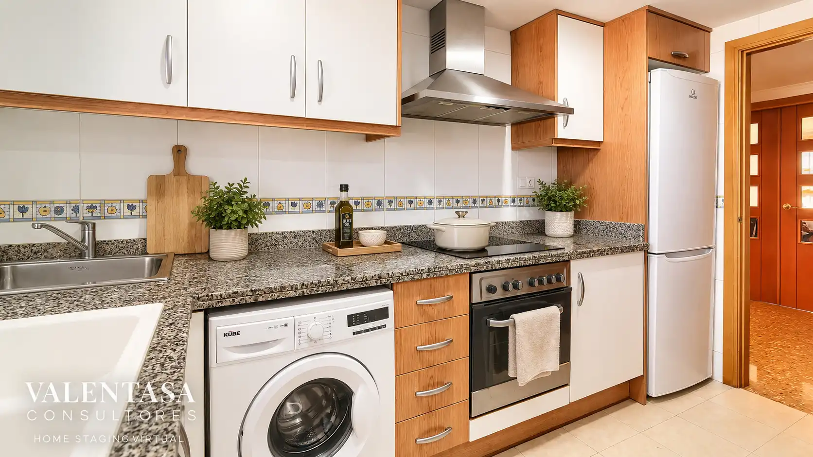 Kitchen of Flat for sale in Valencia  with Furnished and Community pool