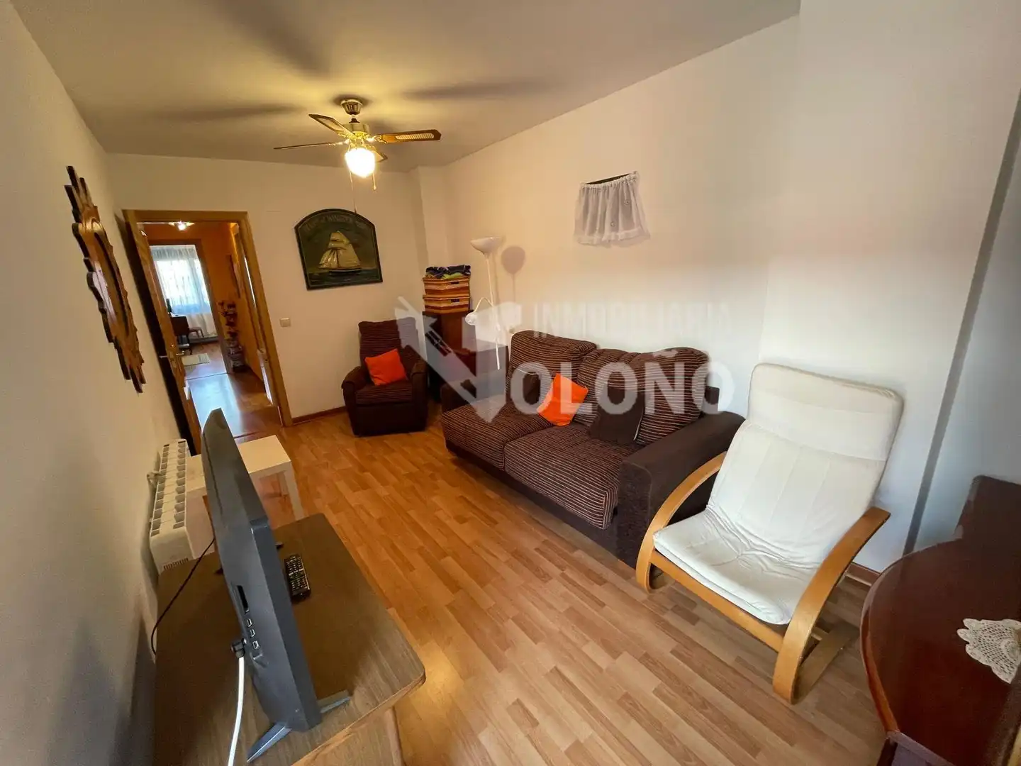 Sala de estar de Apartamento en venta en Cuzcurrita de Río Tirón con Calefacción, Parquet y Terraza