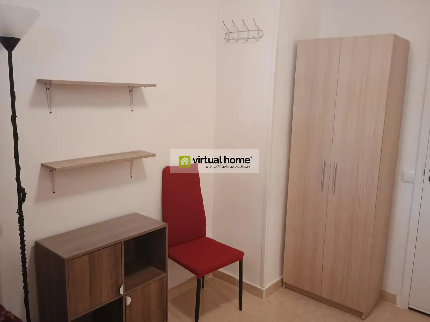 Dormitori de Apartament en venda en Benidorm amb Aire condicionat i Piscina comunitària