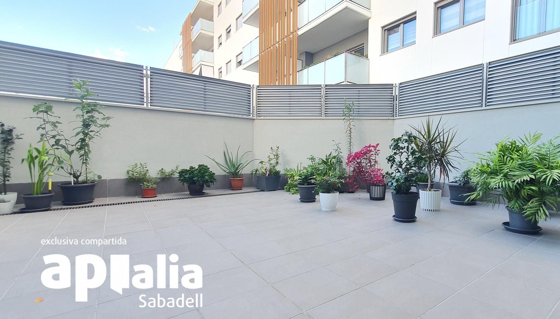 Jardí de Pis en venda en Sabadell amb Calefacció, Jardí privat i Terrassa