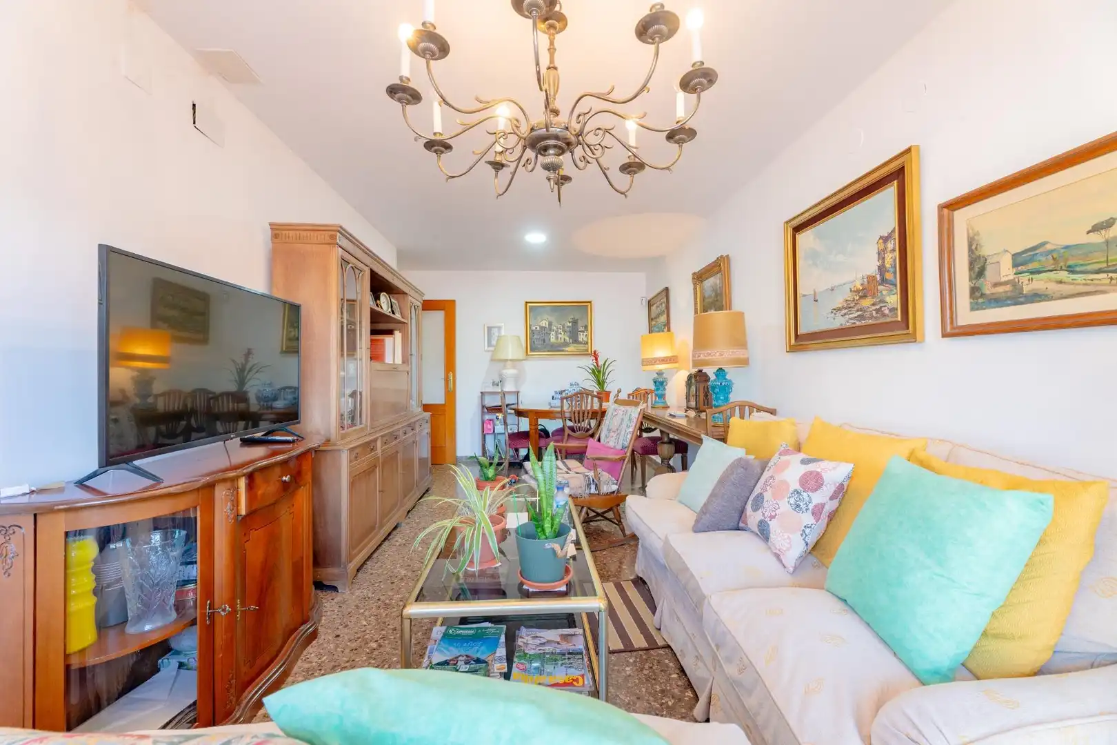 Living room of Flat for sale in La Pobla de Vallbona  with Balcony