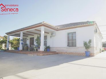 Villa à vendre à de la Alameda, esquina con los Chopos