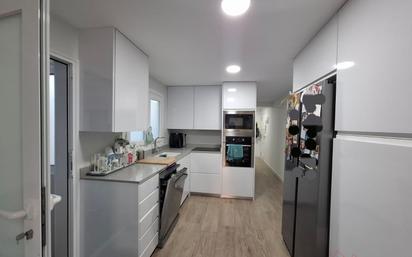 Kitchen of Flat for sale in Xirivella  with Air Conditioner and Balcony