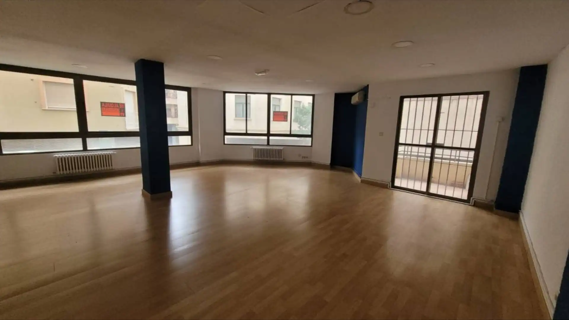 Oficina de alquiler en  Albacete Capital con Calefacción