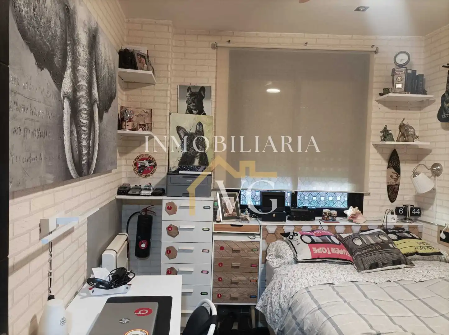 Habitación de Apartamento en venta en Guillena con Aire acondicionado, Piscina y Piscina comunitaria