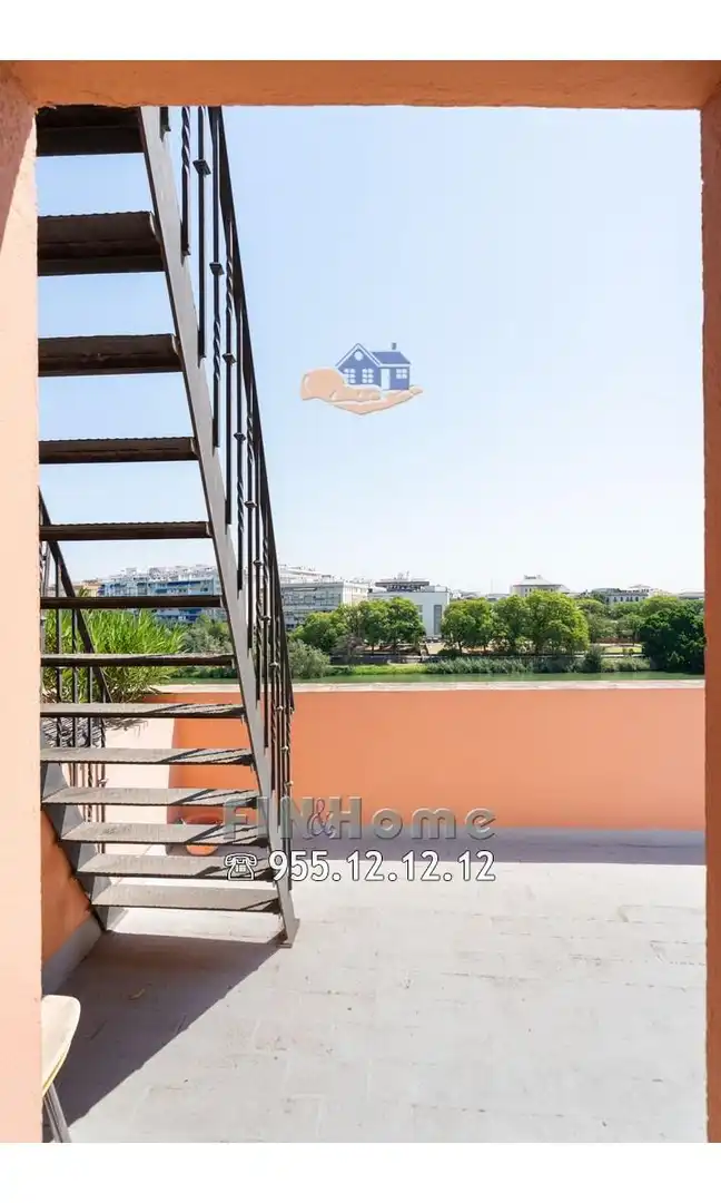 Terraza de Ático de alquiler en Sevilla con Aire acondicionado, Calefacción y Jardín privado