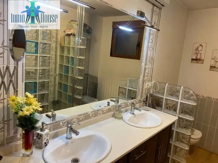 Baño de Casa o chalet en venta en Albacete con Aire acondicionado, Jardín privado y Terraza