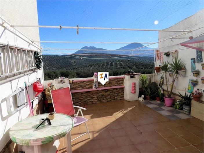 Jardín de Casa adosada en venta en Alcaudete con Terraza, Trastero y Internet
