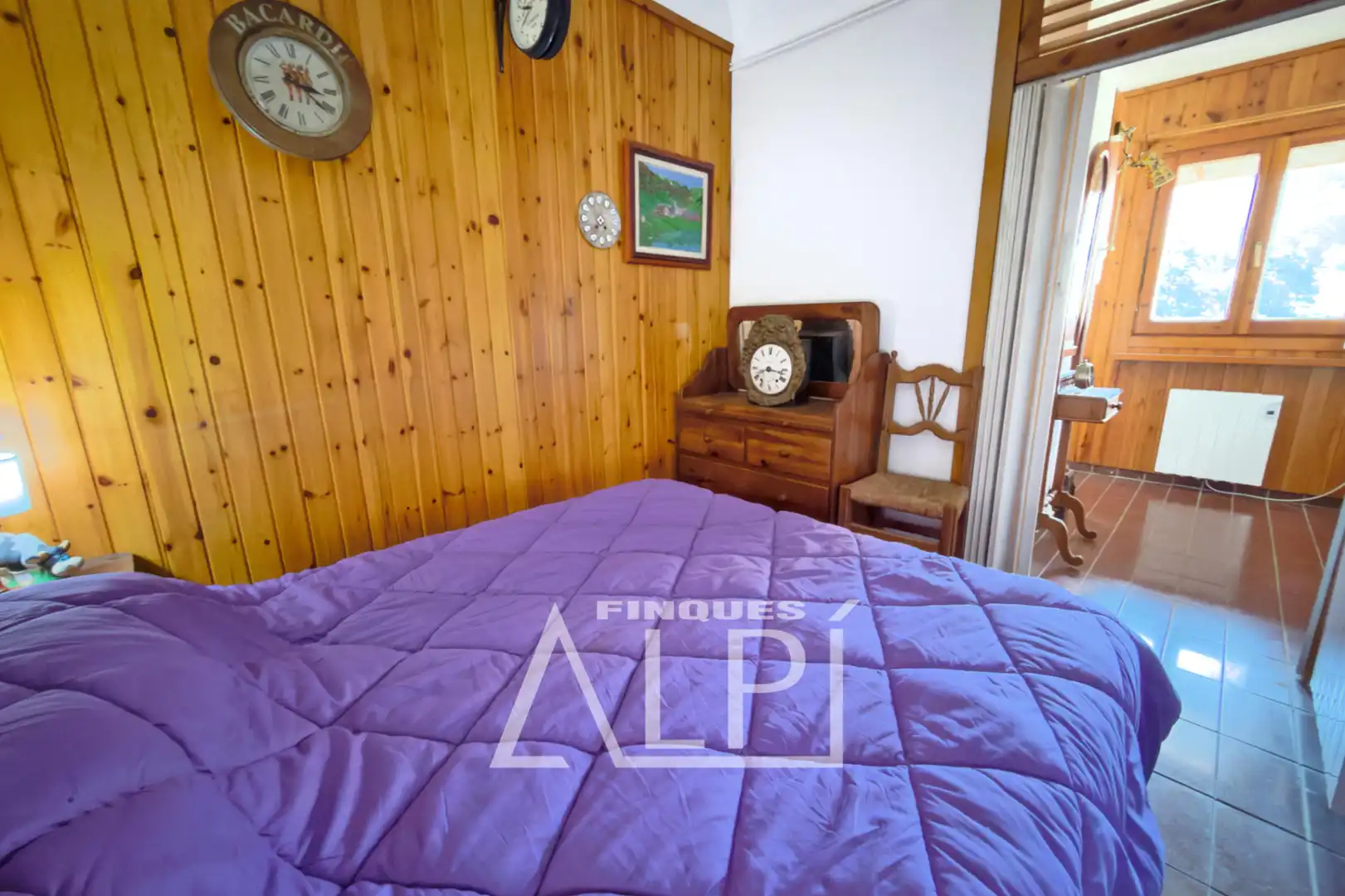 Bedroom of Apartments for sale in Alp  with Heating, Storage room and Furnished