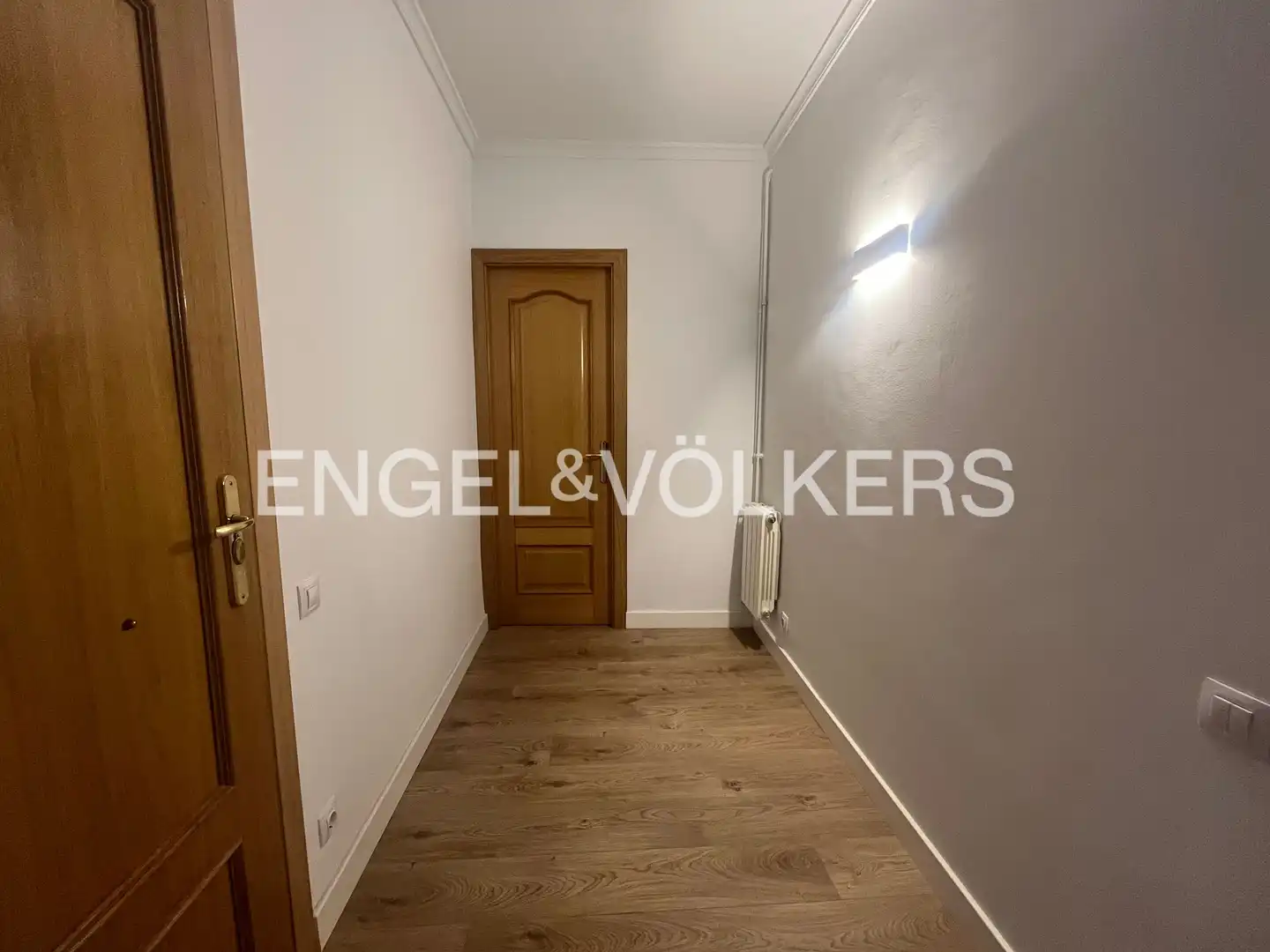 Flat for sale in Barcelona  with Air Conditioner, Heating and Parquet flooring