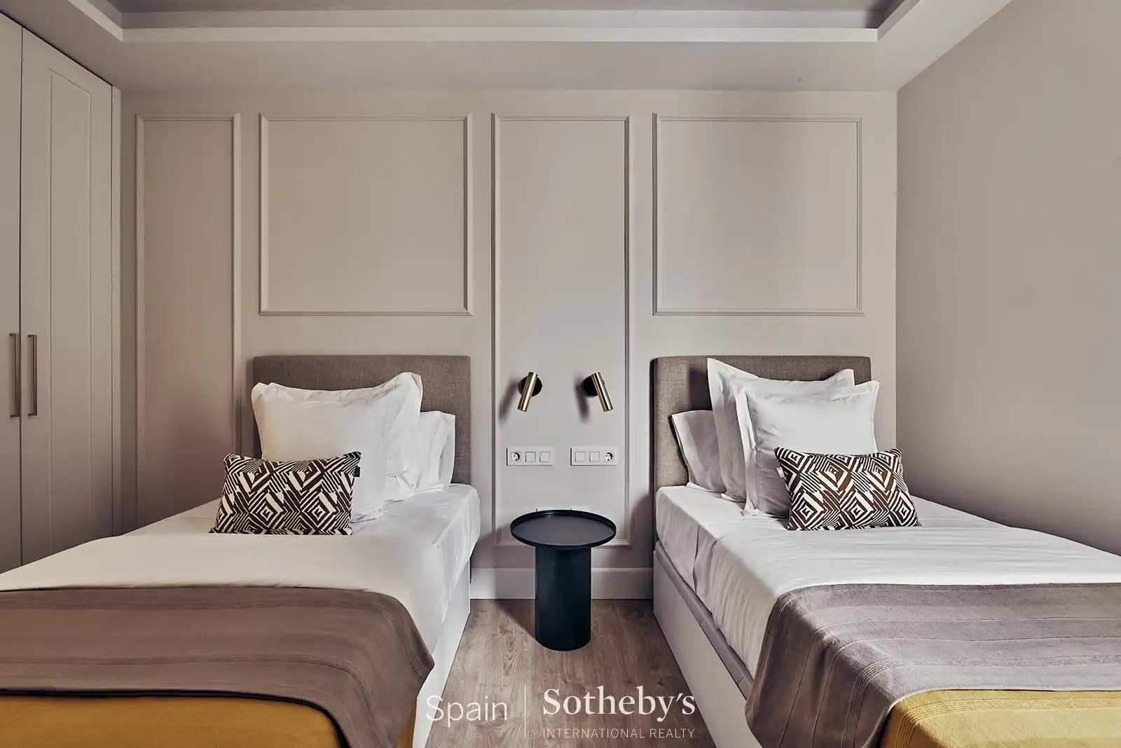 Dormitori de Apartament en venda en Madrid amb Aire condicionat