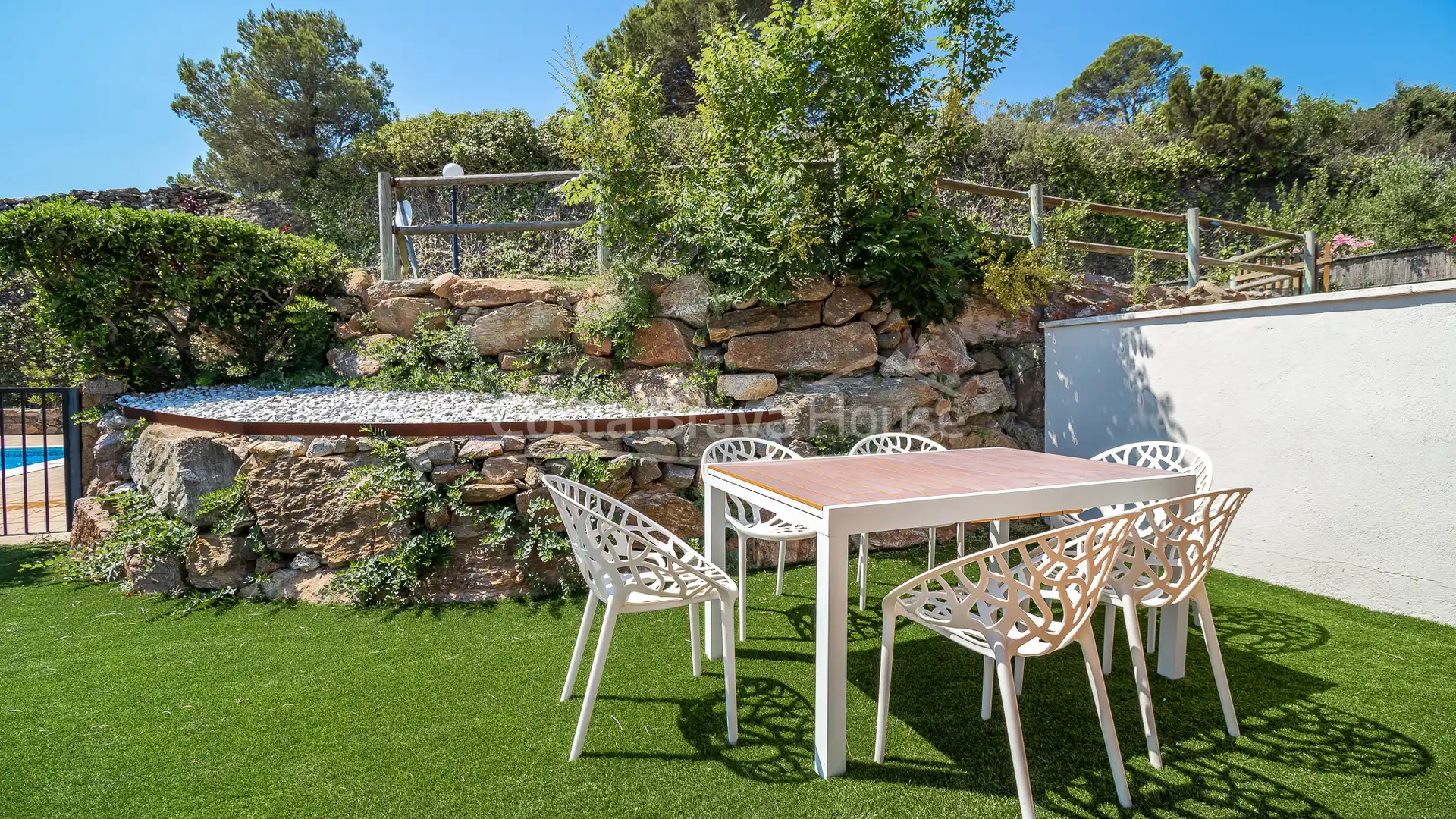 Terrassa de Casa adosada en venda en Begur amb Aire condicionat, Calefacció i Jardí privat