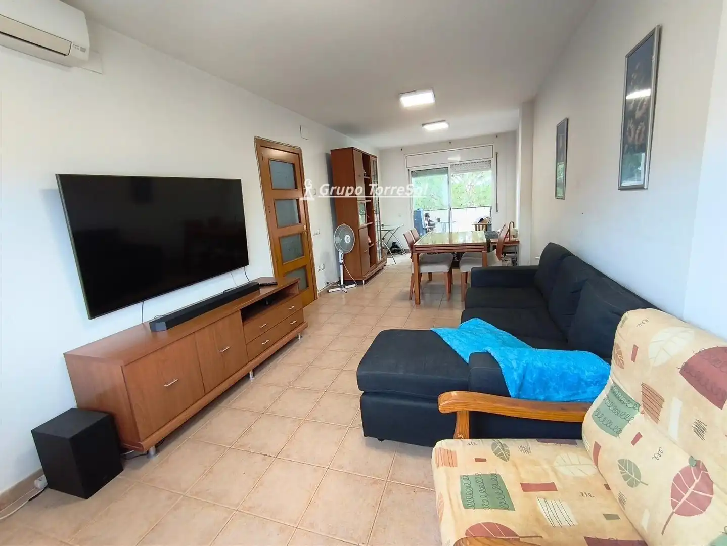 Sala de estar de Casa adosada en venta en Montferri con Aire acondicionado, Calefacción y Terraza