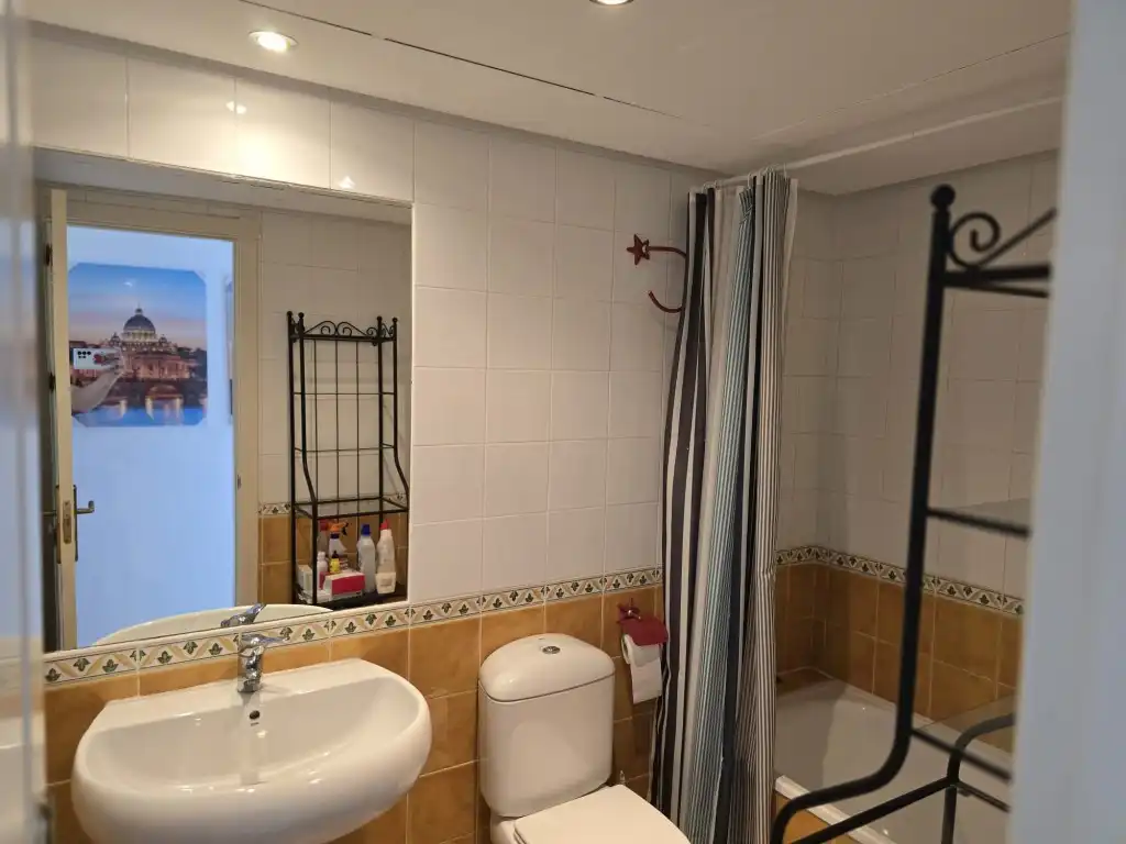 Badezimmer von Dachboden zum Verkauf in Málaga mit Klimaanlage, Terrasse und Gemeinschaftspool