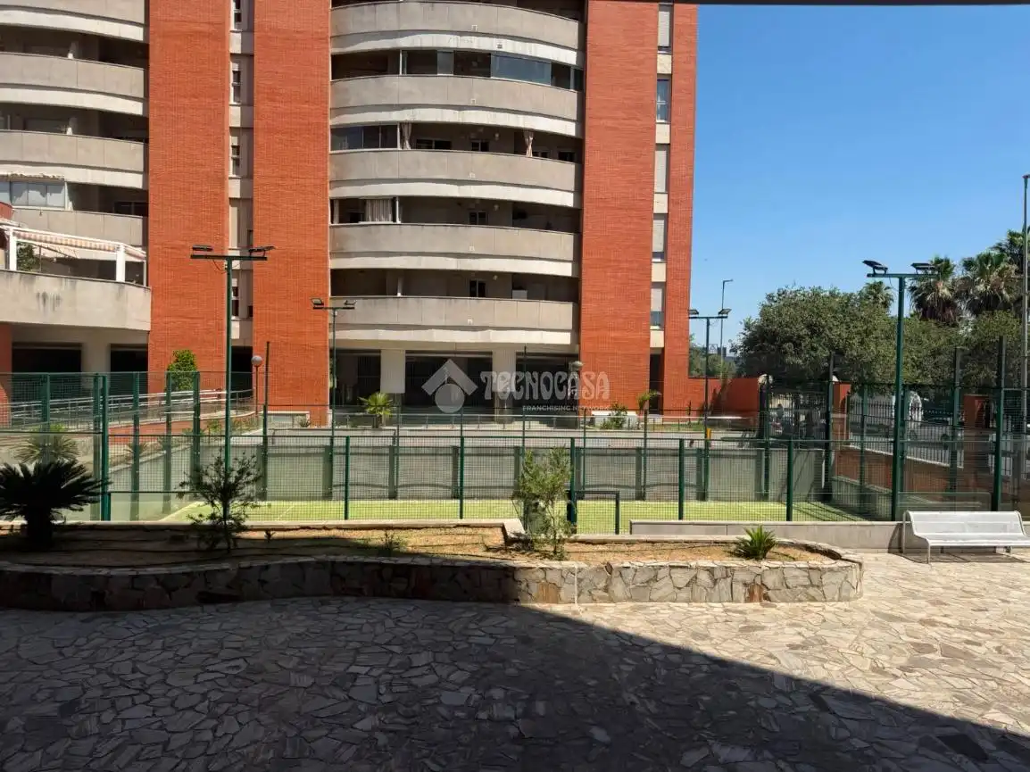 Vista exterior de Piso en venta en Sevilla