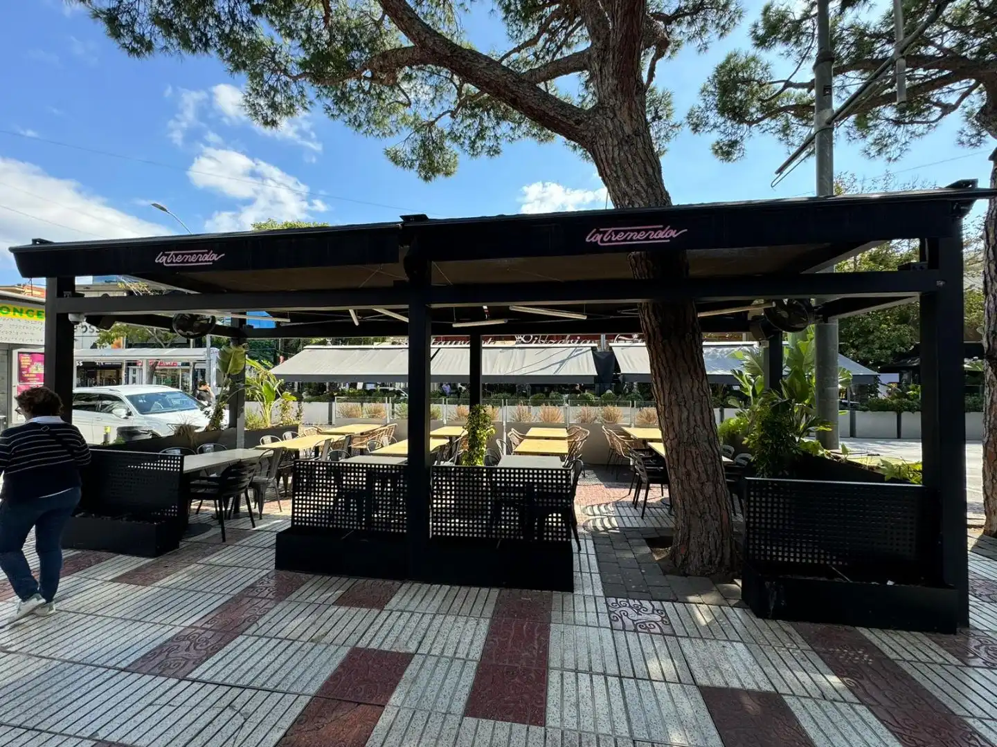 Local comercial en alquiler en avenida sagaro 46, imagen 2