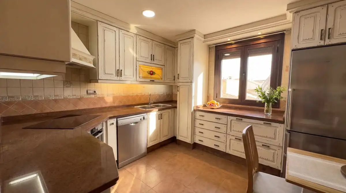 Küche von Maisonette zum Verkauf in Ronda mit Klimaanlage, Terrasse und Alarm