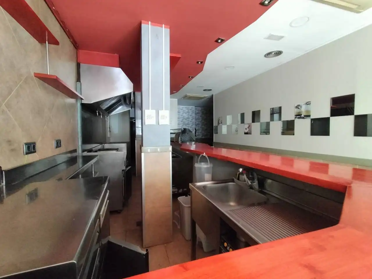 Cocina de Edificio en venta en Terrassa