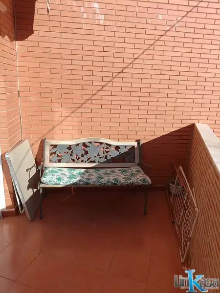 Terrassa de Casa adosada en venda en Linares amb Calefacció, Traster i Piscina