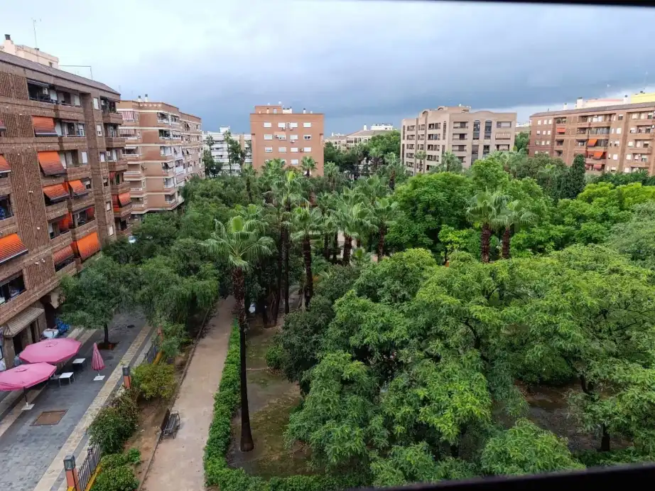 Vista exterior de Piso de alquiler en Torrent con Horno y Lavadora