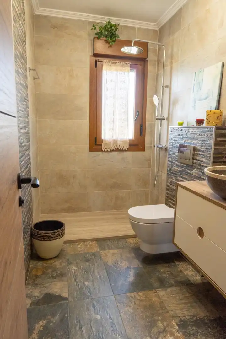 Bany de Casa o xalet en venda en Gijón  amb Calefacció, Jardí privat i Terrassa