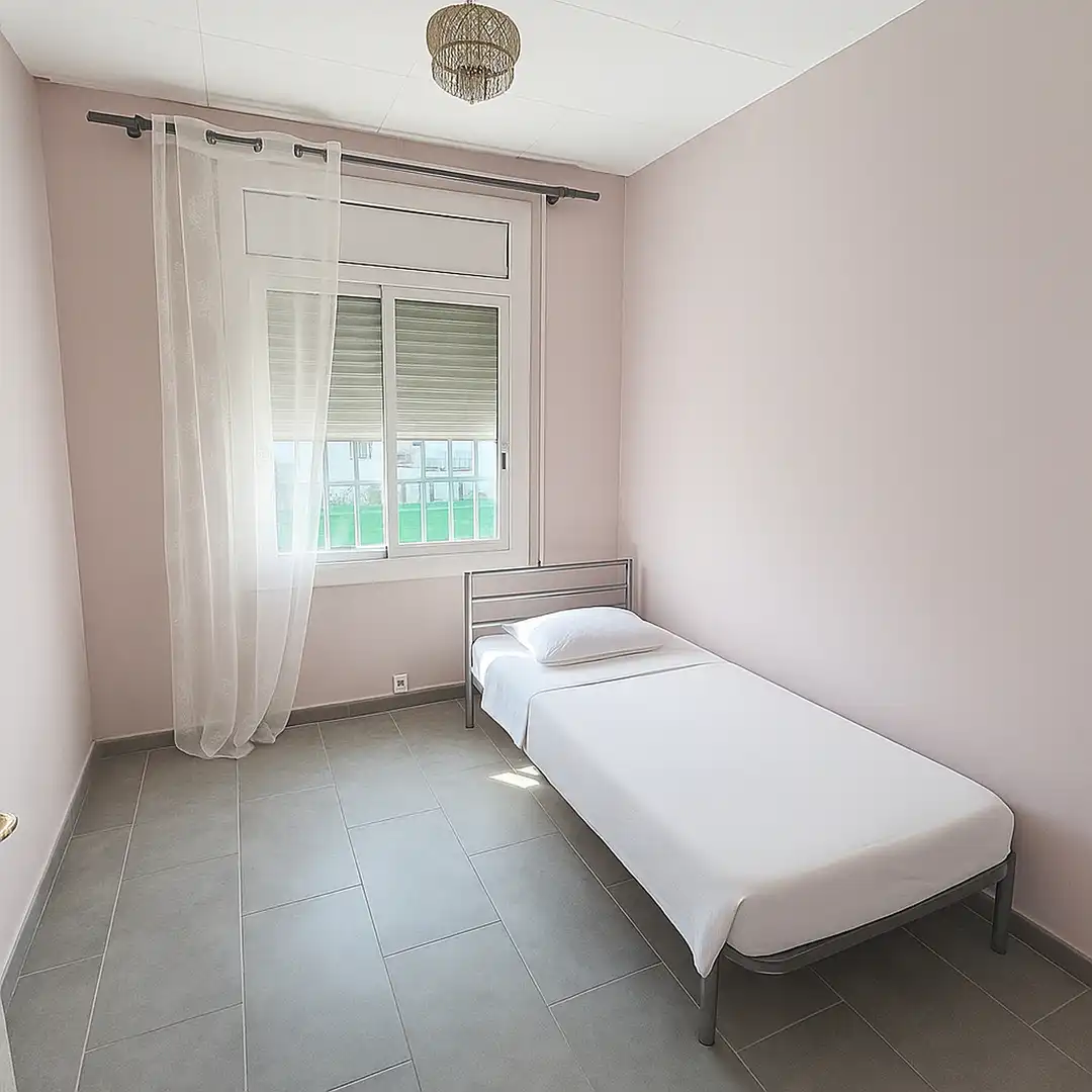 Schlafzimmer von Wohnung zum Verkauf in Roses mit Heizung und Balkon