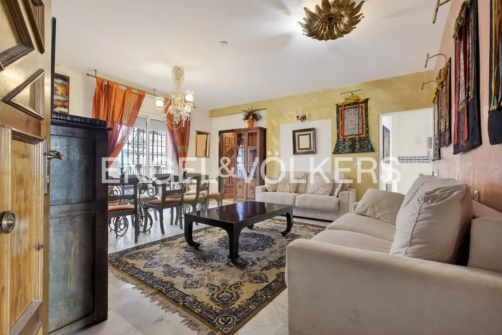 Living room of Houses for sale in Sevilla  with Air Conditioner, Heating and Parquet flooring