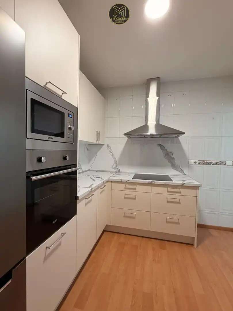 Kitchen of Flat for sale in Úbeda  with Balcony