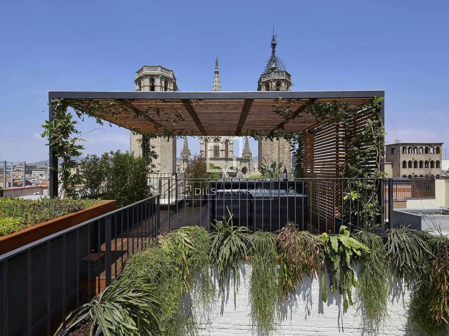 Terrasse von Dachboden zum Verkauf in Barcelona mit Klimaanlage, Heizung und Parkett