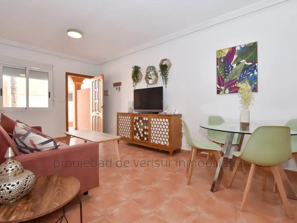 Apartamento con terraza en alquiler en Marina de la Torre, imagen 4
