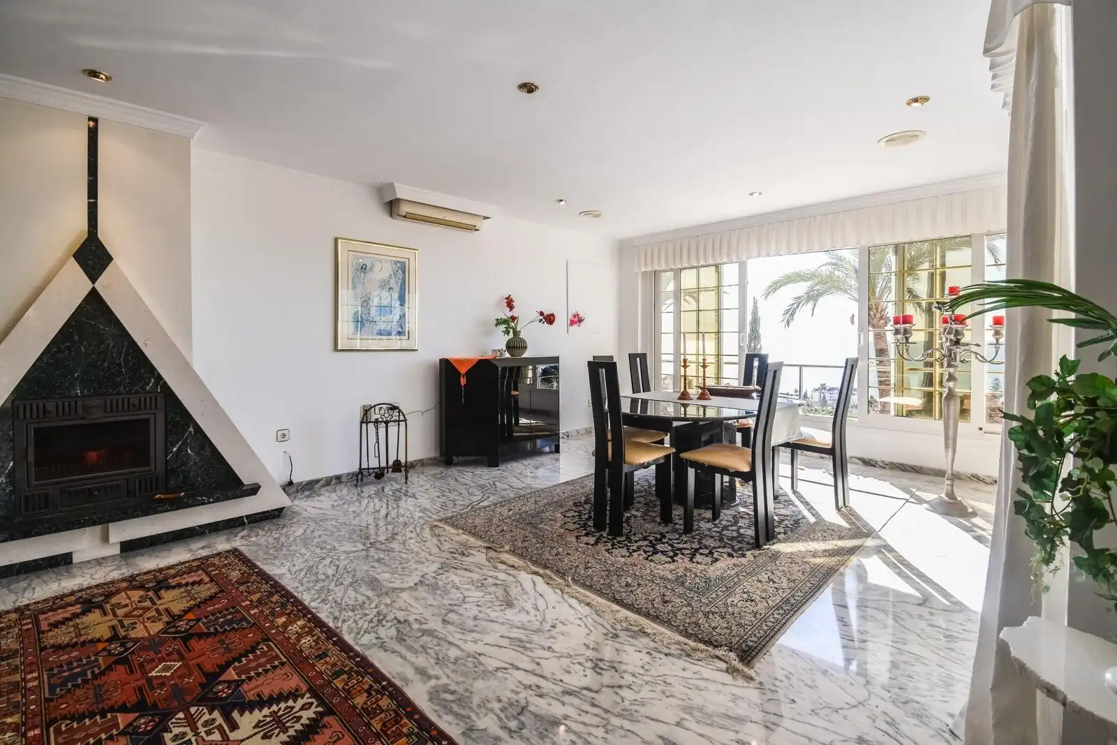 Comedor de Casa o chalet de alquiler en Rincón de la Victoria con Aire acondicionado, Calefacción y Jardín privado