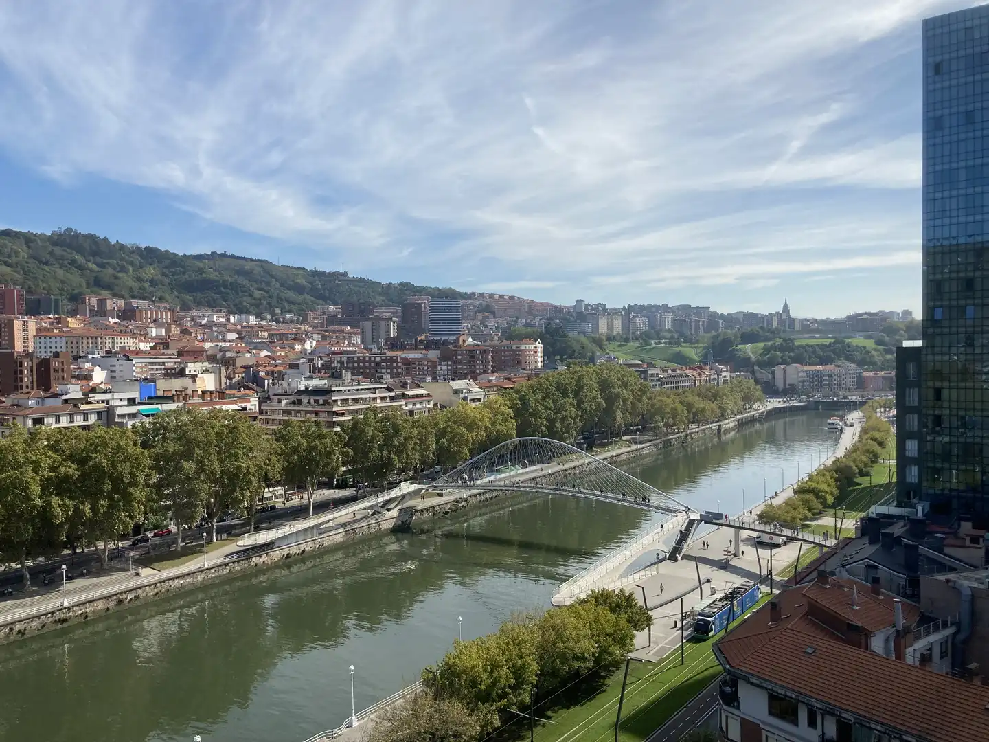 Vista exterior de Ático en venta en Bilbao  con Calefacción, Parquet y Terraza