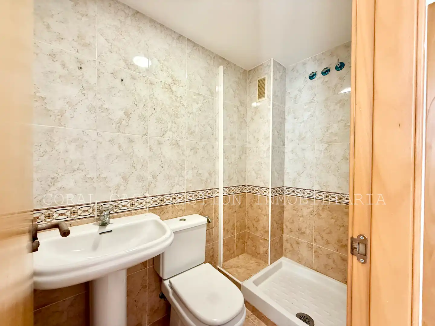 Bany de Apartament en venda en Chilches / Xilxes amb Terrassa, Traster i Piscina comunitària