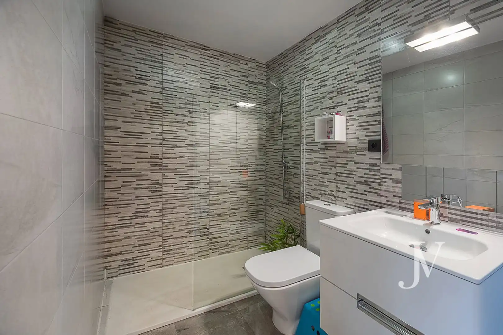 Attic for sale in Valdezarza