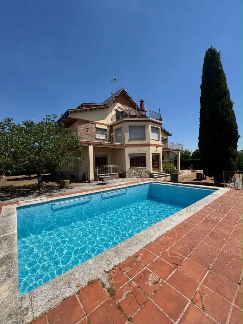 Piscina de Casa o xalet en venda en Cervera amb Calefacció, Jardí privat i Terrassa