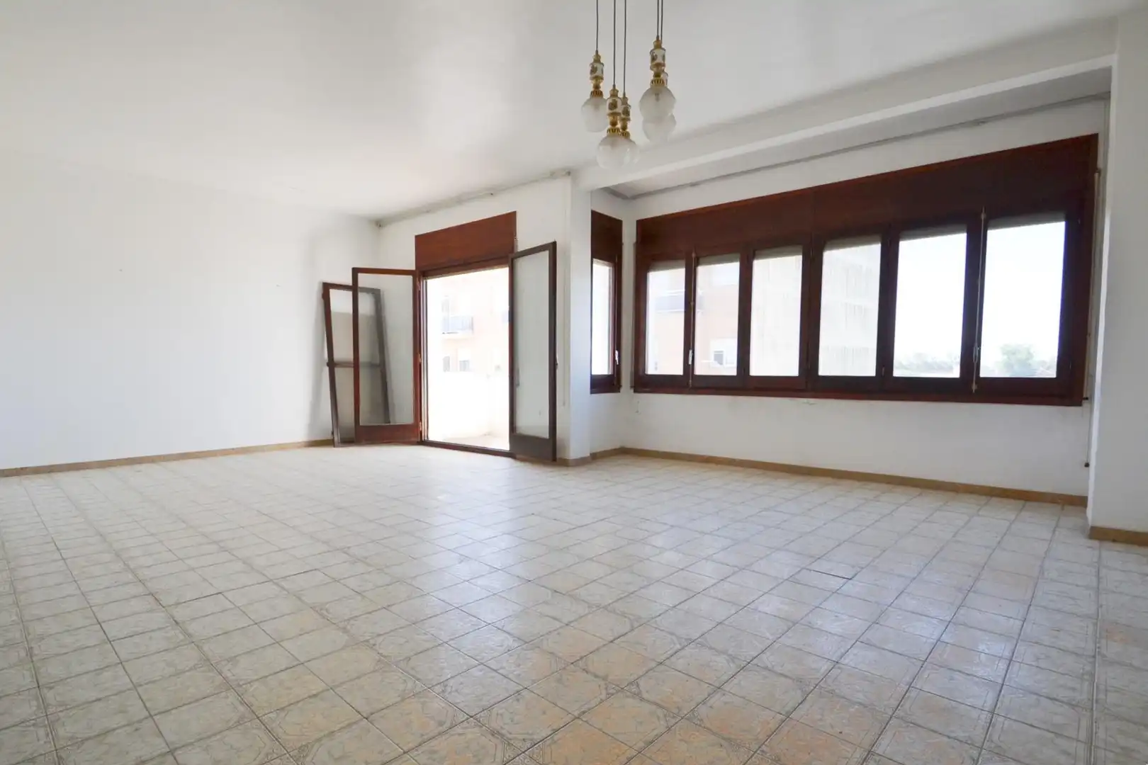 Piso en venta en ROBERT GRAUPERA, 220, Deltebre