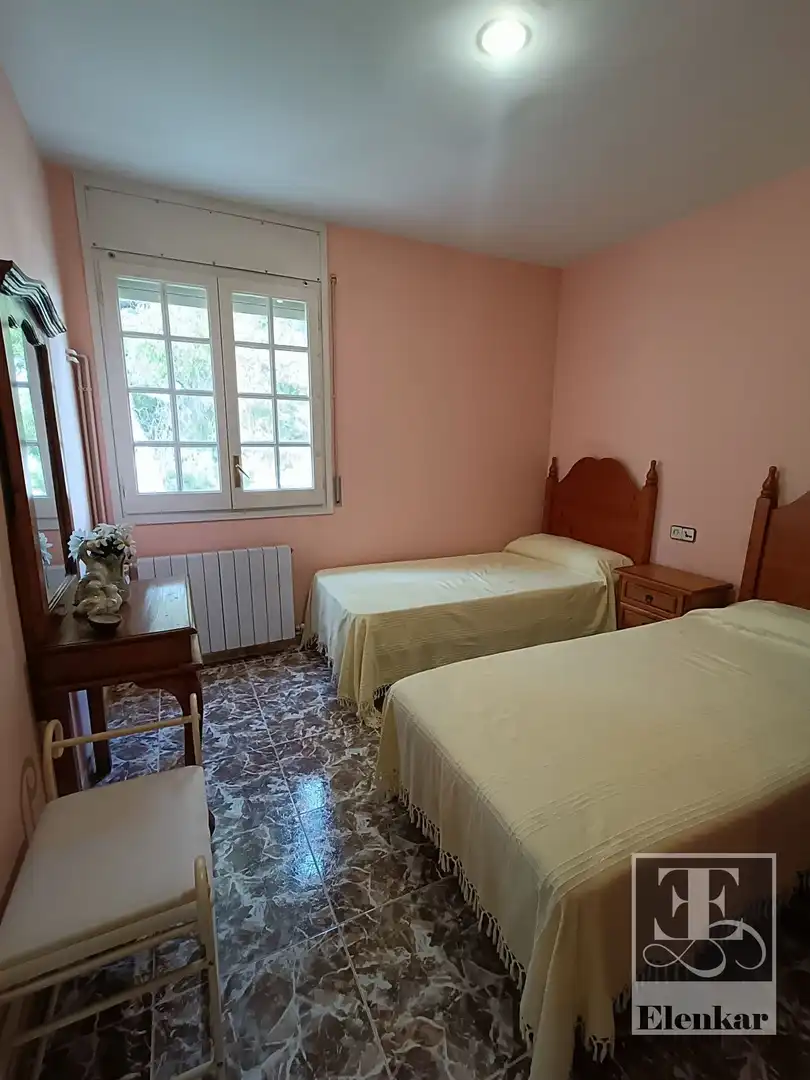 Dormitori de Casa o xalet en venda en El Vendrell amb Calefacció, Jardí privat i Terrassa