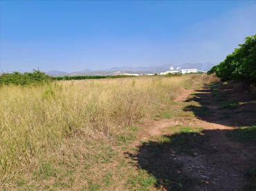 Terreny residencial en venda a POLÍGONO 4