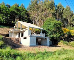 Vista exterior de Casa o xalet en venda en Cerdedo amb Jardí privat, Terrassa i Balcó
