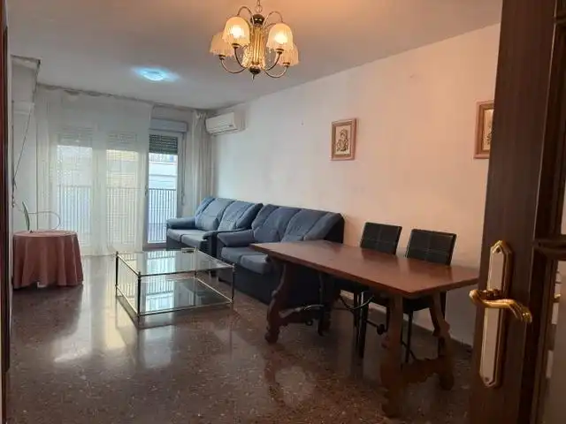 Piso de alquiler en La Catedral