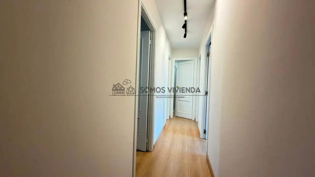 Flat for rent in Ourense Capital   with Heating and Furnished